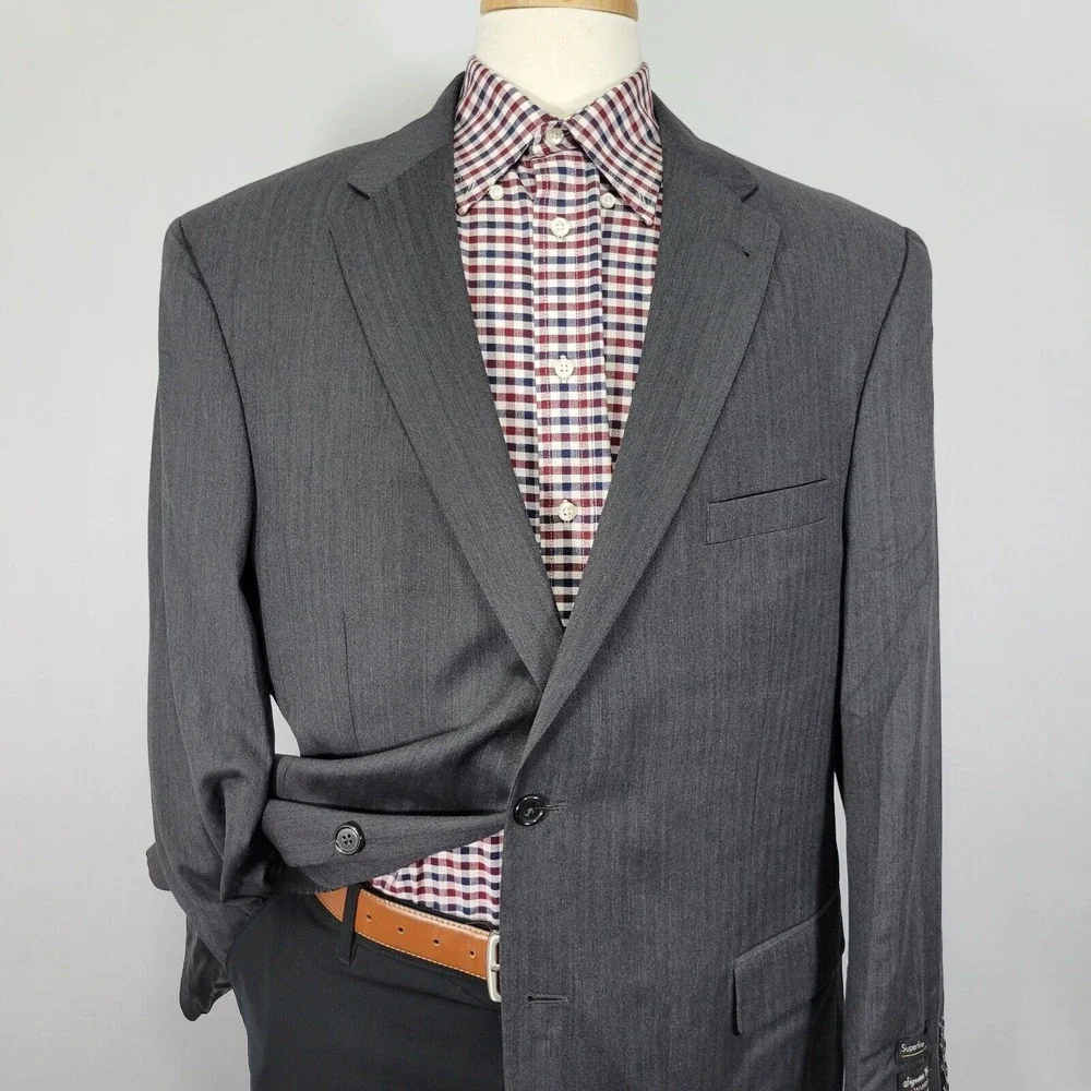 JOS A BANK Signature Men's Sport Coat Blazer Two Button Gray Herringbone 48R‎